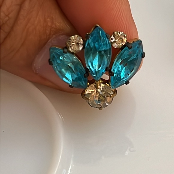 Vintage Czechoslov EARRINGS SCREW BACK - Picture 2 of 6